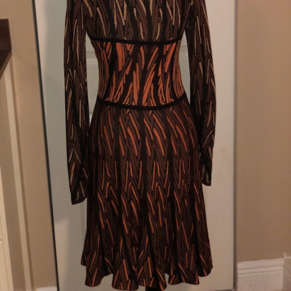 Dress - Picture 4 of 4